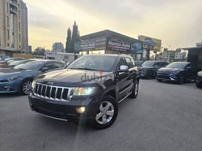 Jeep Grand Cherokee 2011 Gear low Clean title Jeled mfawal Top car !!