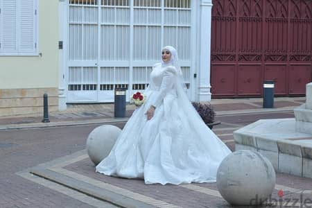 wedding dress