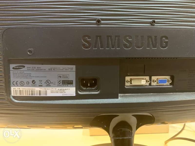 Samsung B2330 LCD 23 inch monitor - NO HDMI ONLY VGA & DVI PORTS 3