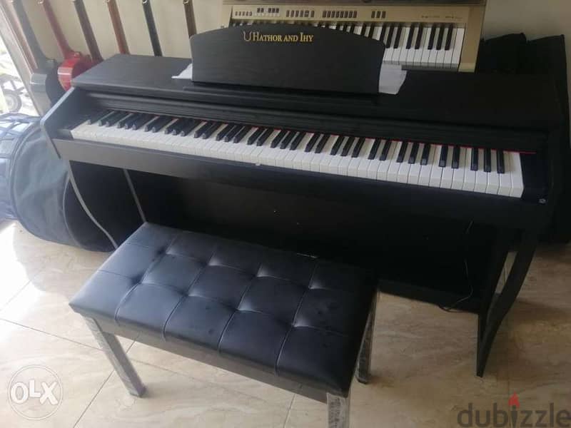 Piano in box HATHOR AND IHY new brand best quality with warranty 1