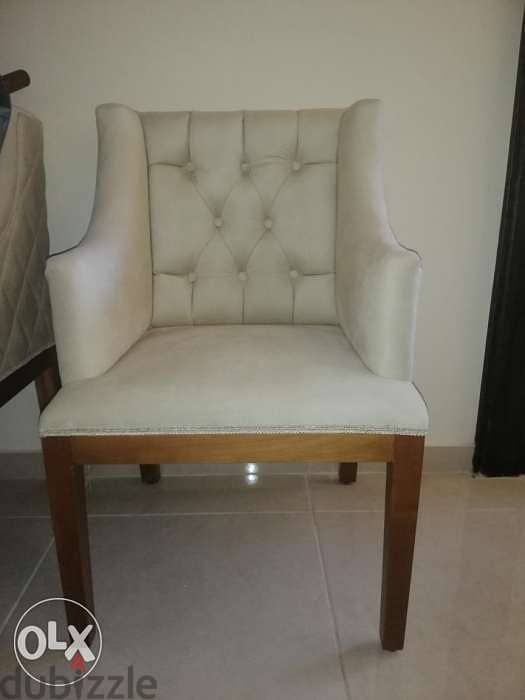 High quality chair, price for each 100$ 1