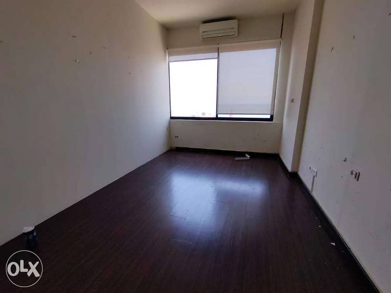 Zalka fully decorated 125m2 Office for Rent 4