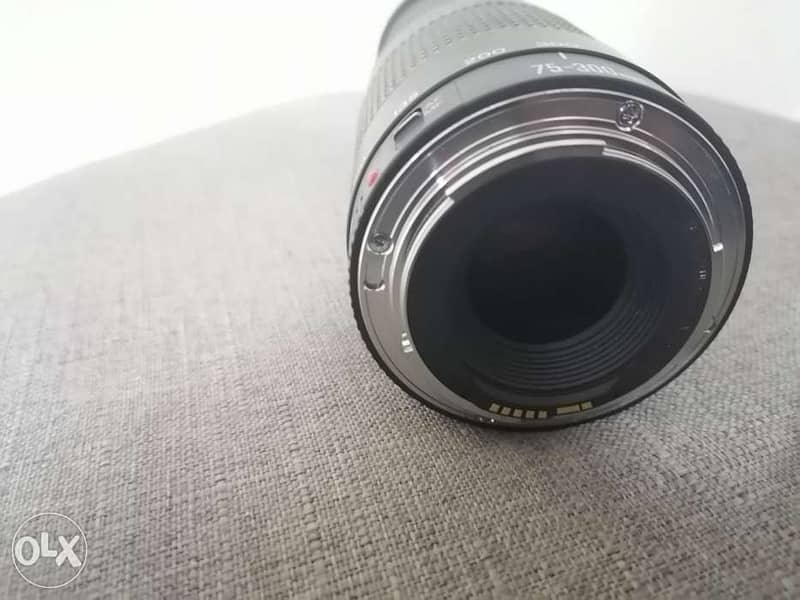 (75 300 Canon) like new 4