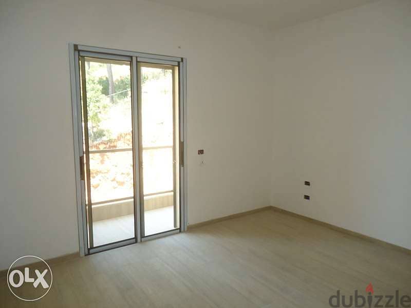 Apartment for sale in Baabdath شقة للبيع في بعبدات 7