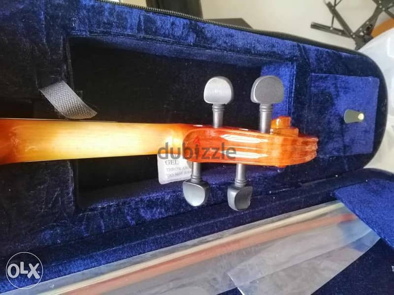 violin with all accessories best quality 3
