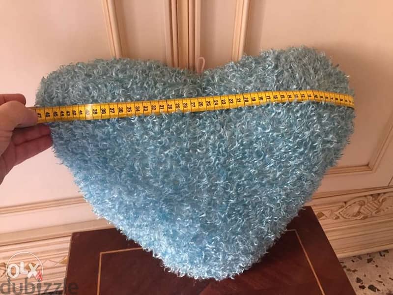 Heart Shape Pillow - IKEA - وسادة شكل قلب 1