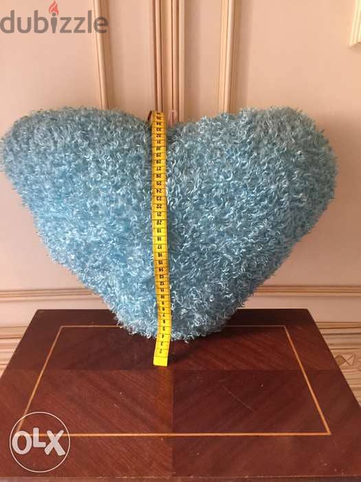 Heart Shape Pillow - IKEA - وسادة شكل قلب 2