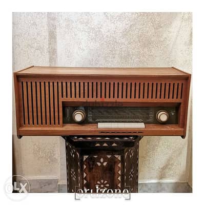 Vintage radio ''Blaupunkt Paris 23 250'' راديو انتيك