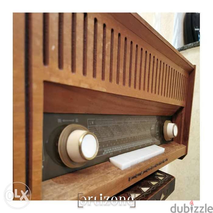 Vintage radio ''Blaupunkt Paris 23 250'' راديو انتيك 2