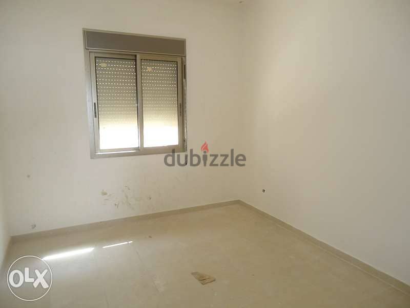 Apartment for Sale in Oyoun شقه للبيع في العيون 5