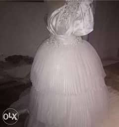 فستان زفاف جديد غير مستعمل وغير ملبوس للبيع