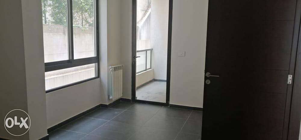 L08452-Apartment for Sale in a prime location in Haret Sakher-Cash 4
