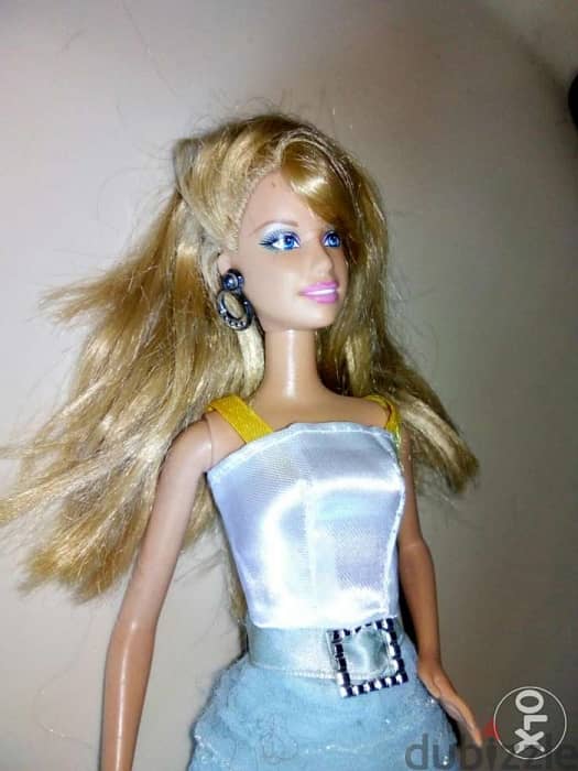Barbie LOVE NAILS Mattel 2005 like new weared doll bendable legs=15$ 3