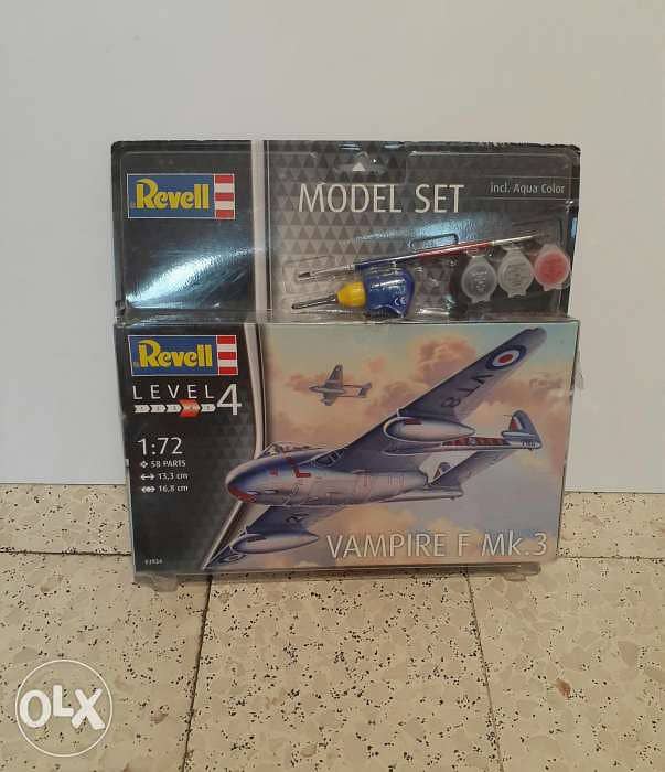 Vampire F MK. 3 Plastic Model Plane 1:72. . 0