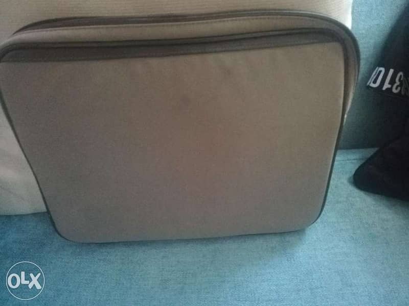 Authentic TUMI bag / laptop bag orange interior like new 3