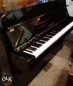 Piano yamaha m 600 like new