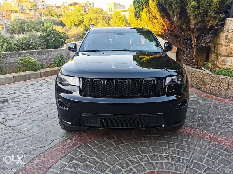 Grand Cherokee altitude 2018 v6 1