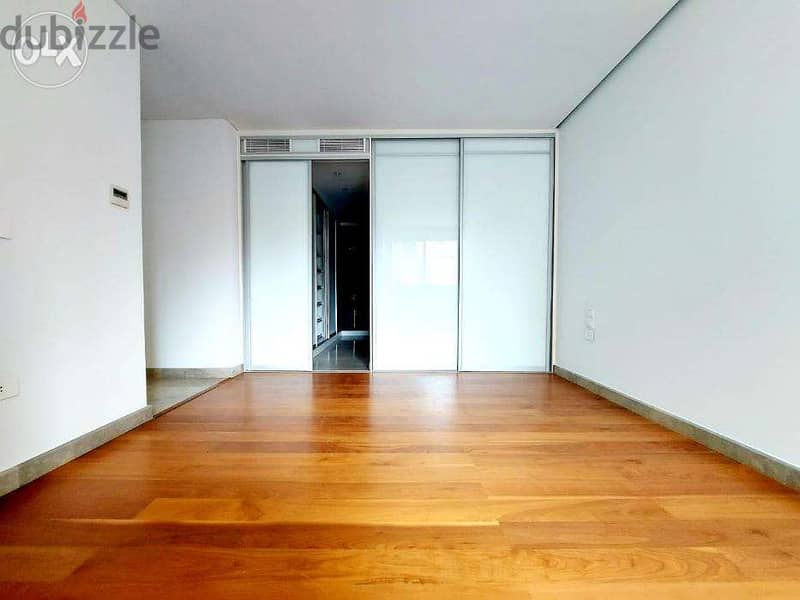 RA21-151 Apartment for rent in Beirut, Hamra, 250m2, $2,500 cash 1