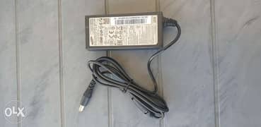 Samsung AC/DC adapter