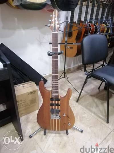 Electric guitar