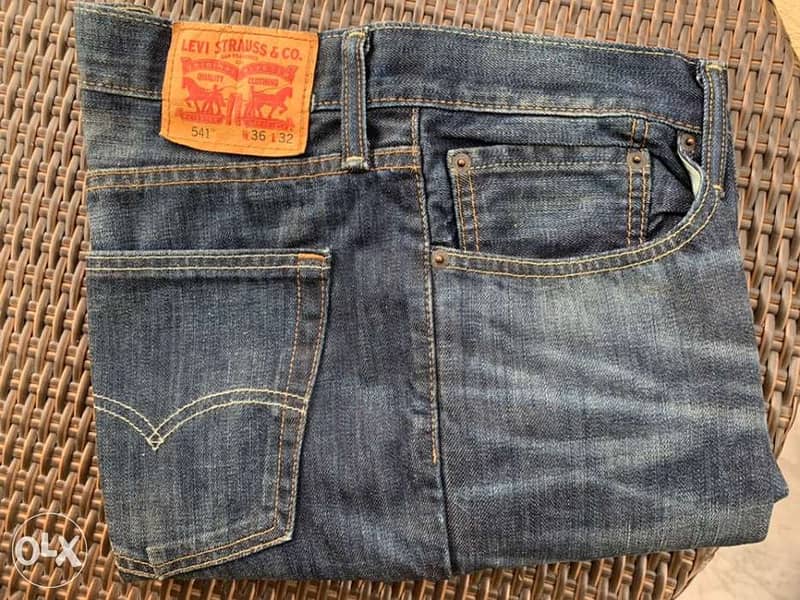 LEVIS JEANS 541 Size: W 36 x L 32 0