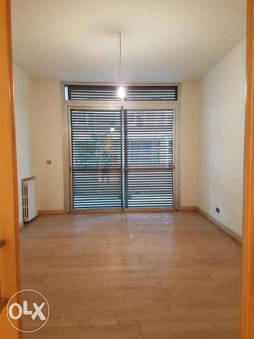 AH21-270 Apartment for rent in Beirut, Saifi 450m2, $4,500 cash 0