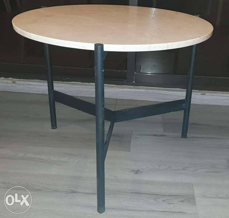 Sicilian Perlatino Marble Coffee Table 70cm diameter with metal base 2