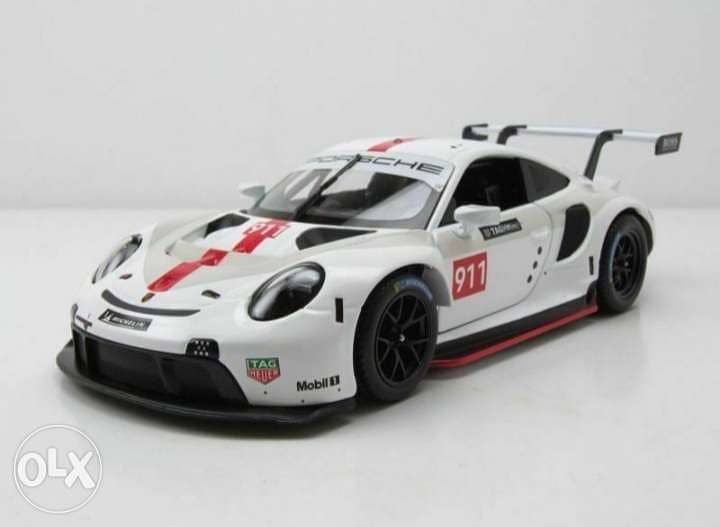 Porsche GT3 RSR diecast car model 1:24. 1