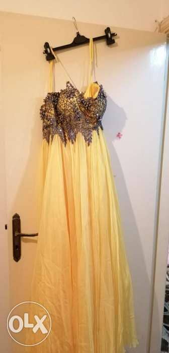 Amazing yellow long dress size medium 0