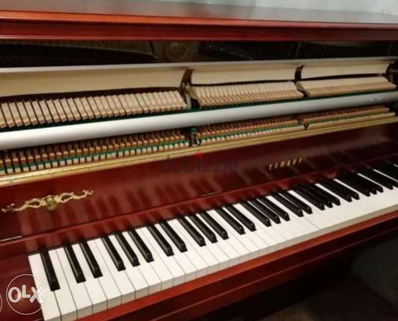 سعر روعة لقطة بيانو فخر الصناعة اليابانية ياماها الأصلي مكفول 1