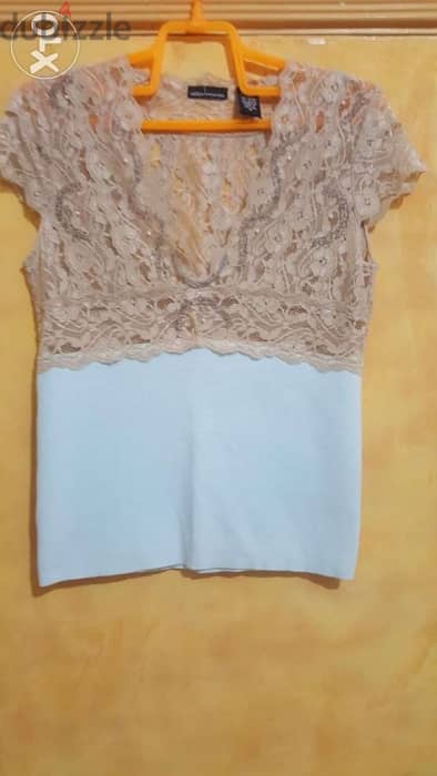 Lace embellished top medium to large بلوزة دانتيل وشك