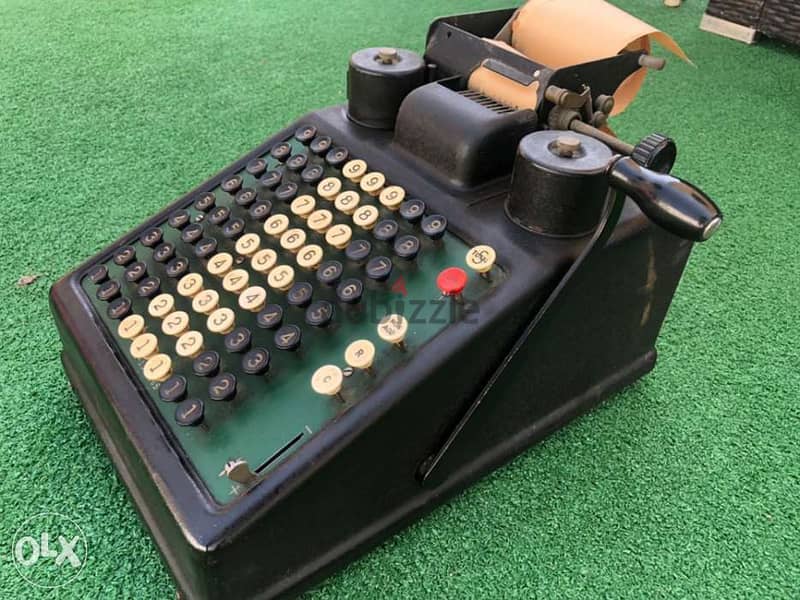 BURROUGHS mechanical calculator 1