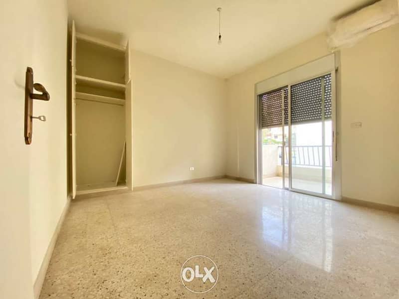 A 180 sqm apartment for rent in a calm area in Fanar 5