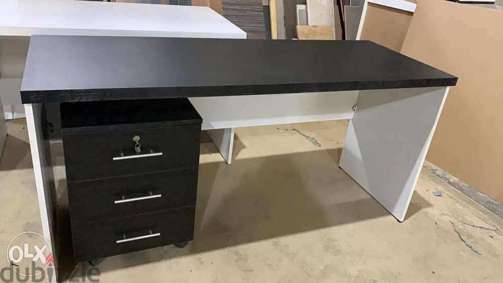 Office desks / office tables for sale BRAND NEW! 2