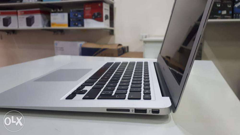 Apple MacBook Air core i5 2