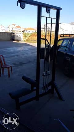 Lat pulley machine 0