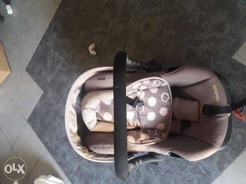 Goodbaby car seat great condition 2