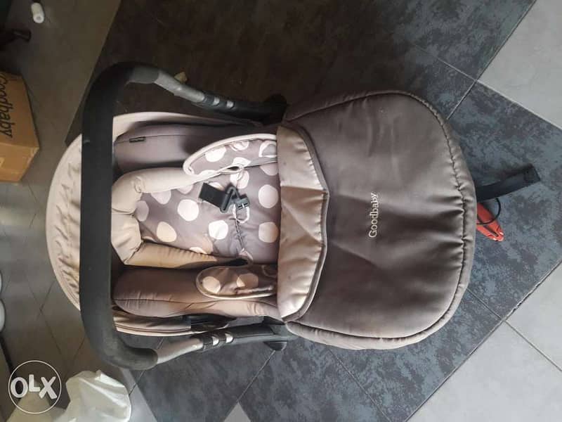 Goodbaby car seat great condition 4