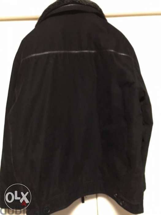 man jacket dain black size L / XL , col fourrure w btenchel 1