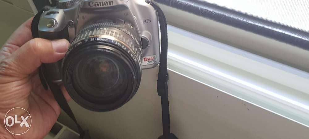 canon EOS Rebel Xsi digital camera with 28-105mm macro lens 1