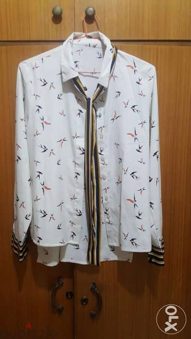 Bird print shirt smallقميص