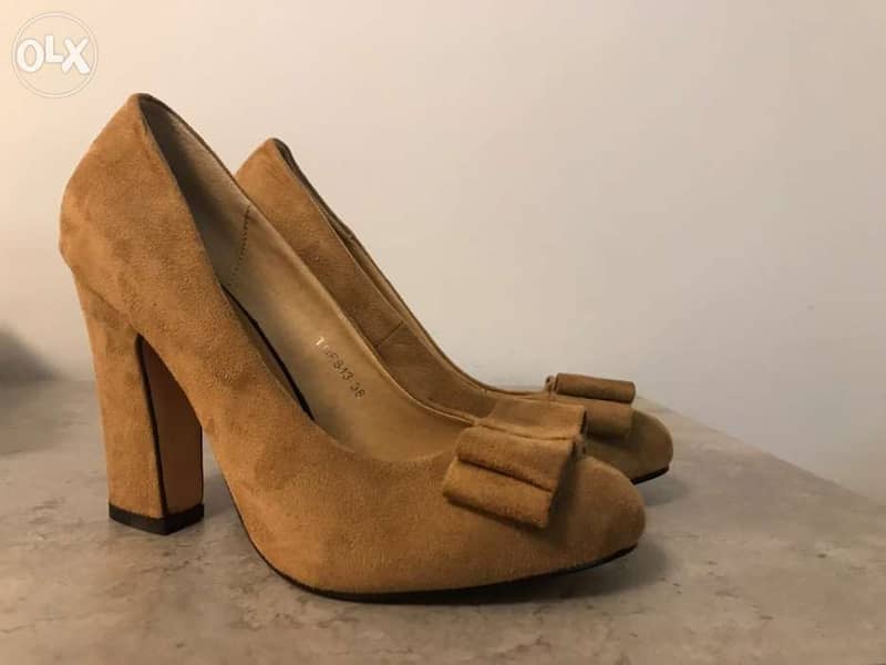25$ brand new pair of heels with box 0