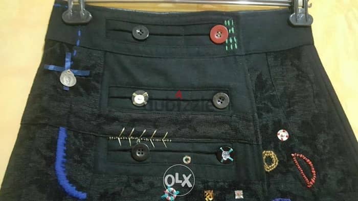 DESIGUAL mini rmbellished embroidered skirt 36 (38) تنورة 5