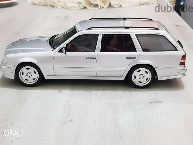 1/18 Ottomobile Mercedes-Benz S124 E36 AMG diecast model car 3