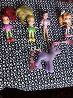 5 Small flexi dolls are: Hasbro -Shopkins -Rainbow. All 5 dolls=18$ 0