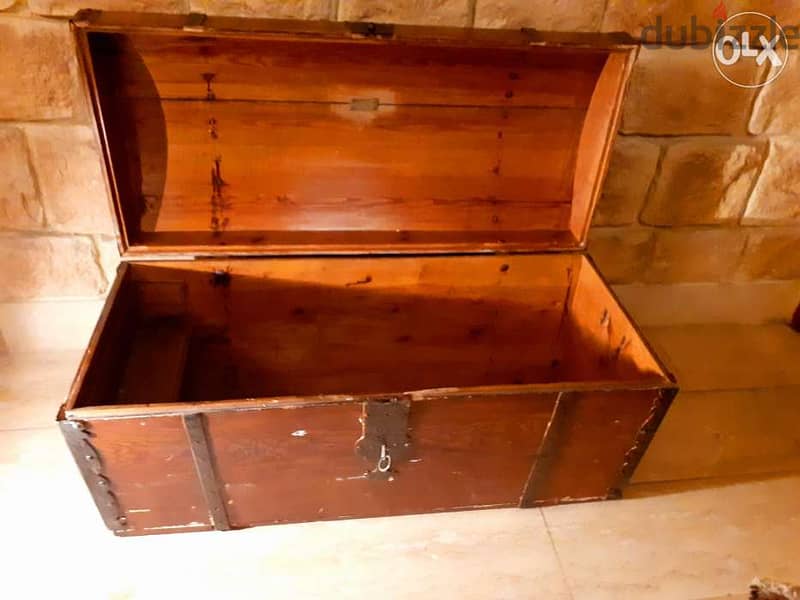 صندوق خشب أنتيك قديم جدا حوالي ١٥٠سنة حجم كبير 4