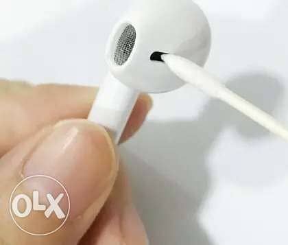 Airpods Cleaning 1