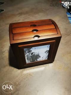 wooden box frame 0