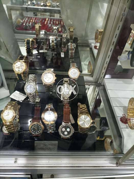 Watch shop for liquidation around 9000 watch 3