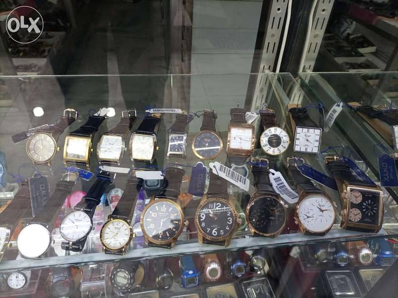 Watch shop for liquidation around 9000 watch 6